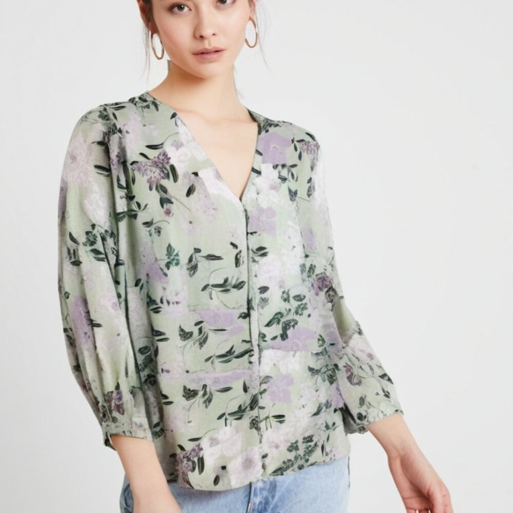 Liz Claiborne Floral Blouse Women's - Size Medium, NWT Versatile Floral Design